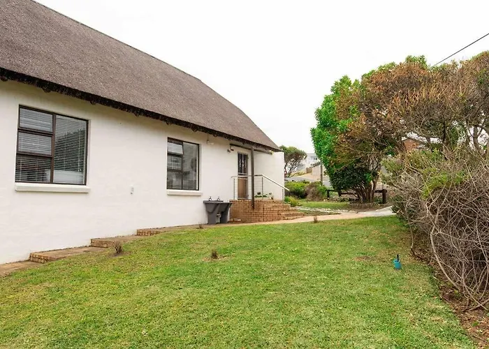 1 Waterkant Luxury Renovated 3 Bedroom House