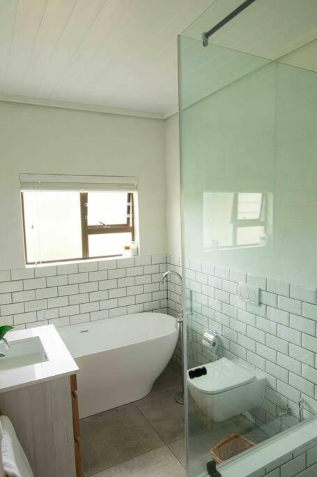 Holiday home 1 Waterkant Luxury Renovated 3 Bedroom House De Kelders
